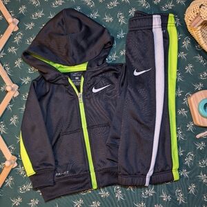 12-18m Nike Sweatsuit